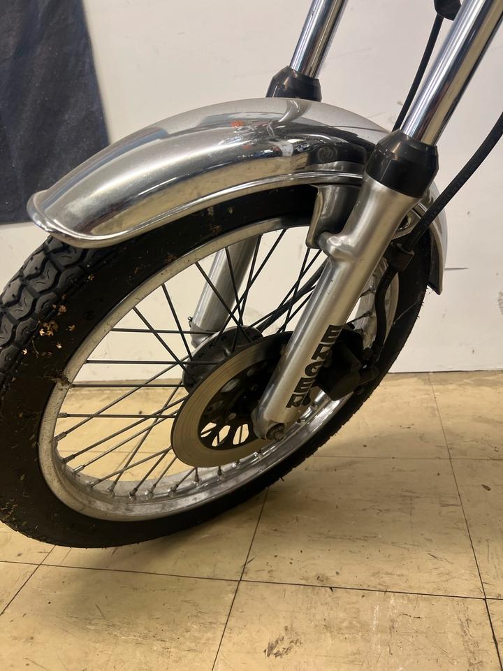 Suzuki GN 125 in teile zu verkaufen