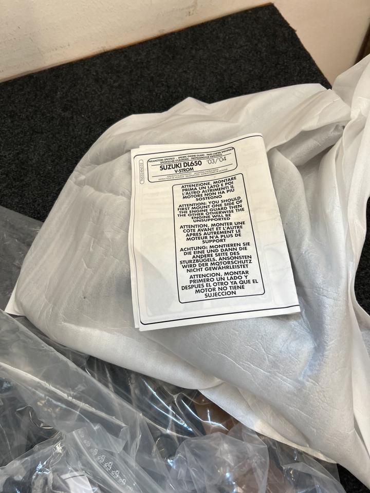 Suzuki DL 650 V-Strom Motor Sturzbügel neu