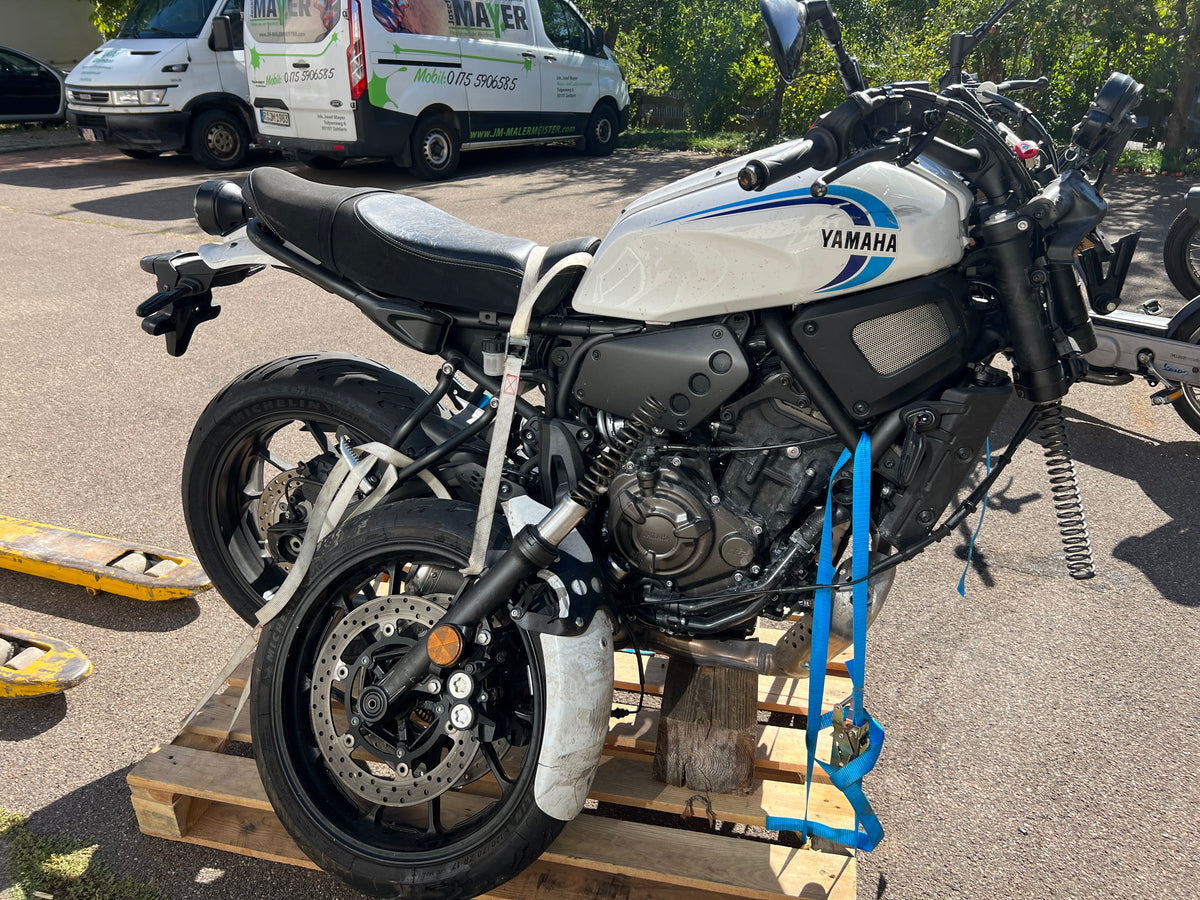 Yamaha XSR 700 Unfall von 2024 2500€