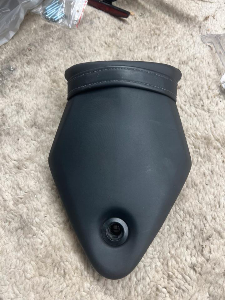 BMW S100ORR K42 K46 HP4 Soziussitz 5253 7715981