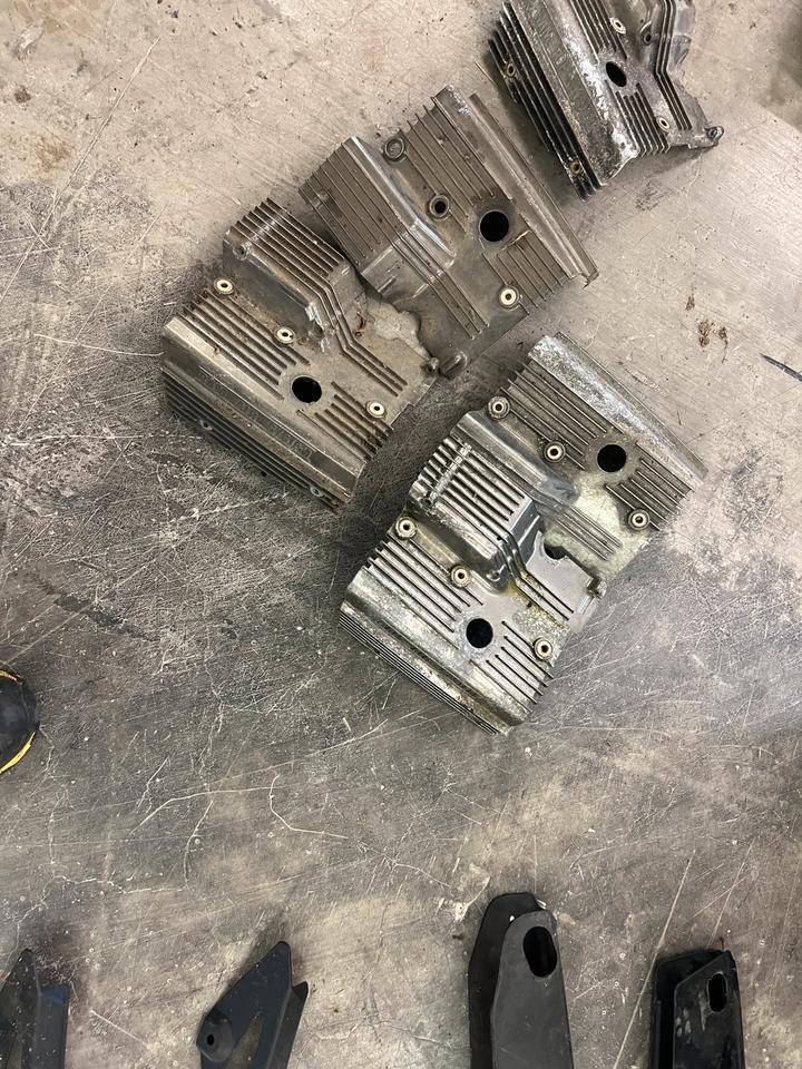 Suzuki gt 380 550 Zylinder Abdeckung alles komplett 60€