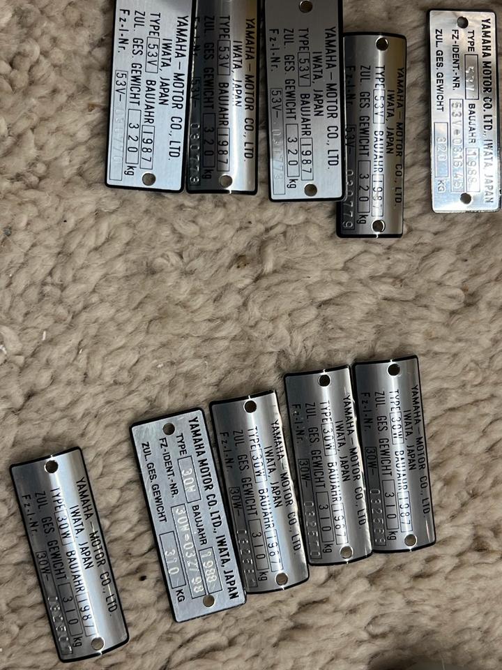Yamaha DT 80. Typenschilder neu Orginal 8€