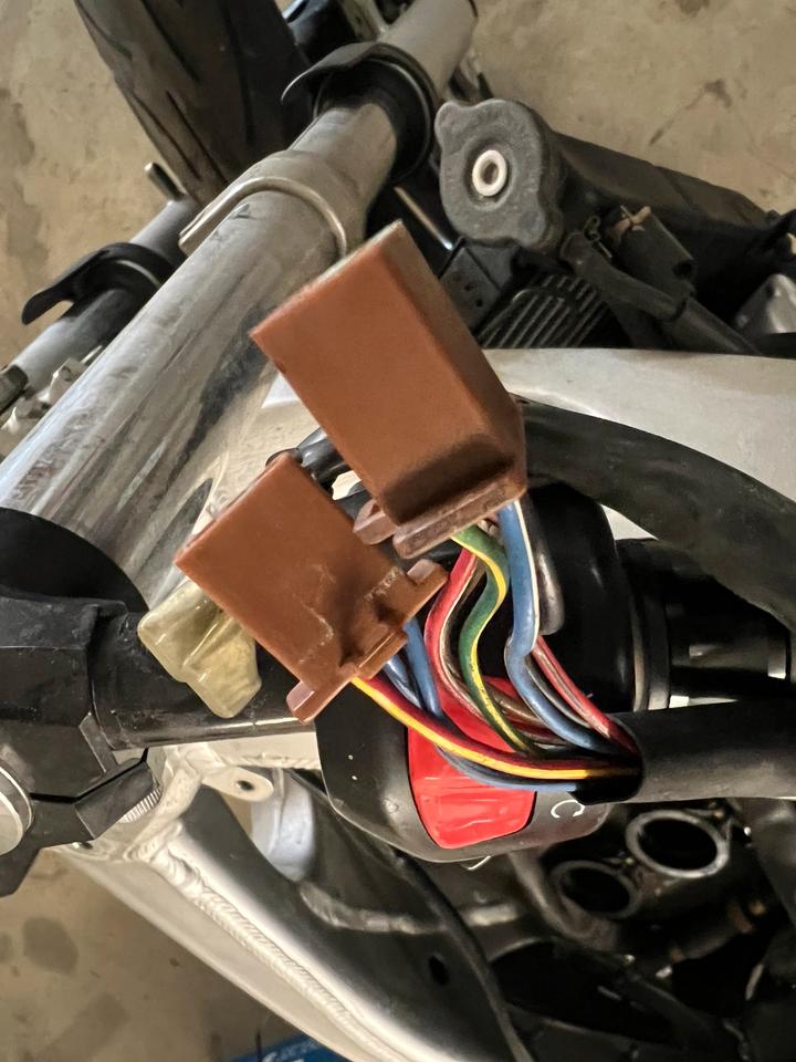 Lenkradschalter rechts Lichtschalter Yamaha r6 typ rj03 30€