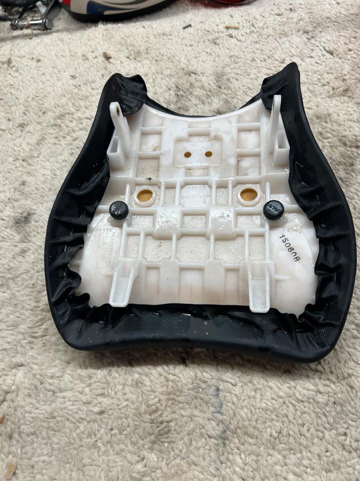 Suzuki SV 650 Sitzbank sitzkissen 19F00 1999-2002