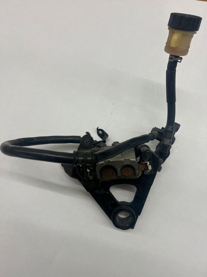 Yamaha r6 typ rj03 Bremssattel bremszange hinten 50€