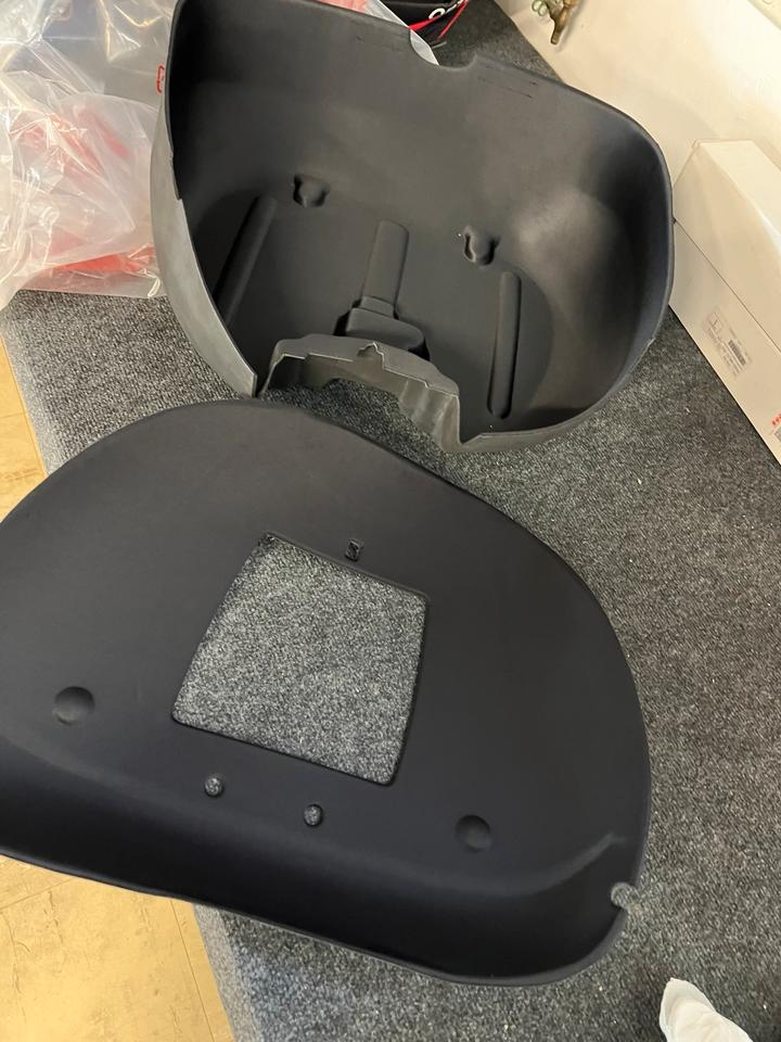 Givi Koffer E55 innenverkleidung neu E114