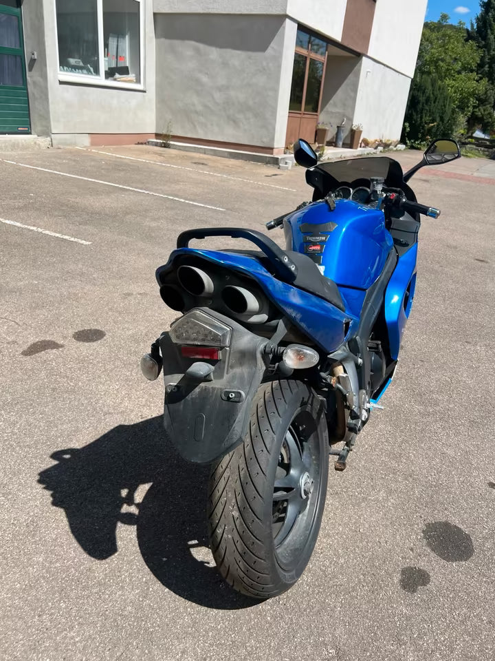 Triumph Sprint 1050 ST – Accident damaged vehicle