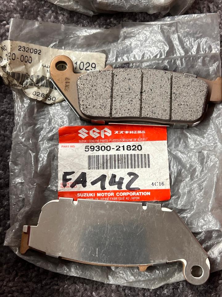 Suzuki RF 600 Bremsbeläge vorne 59300-21820