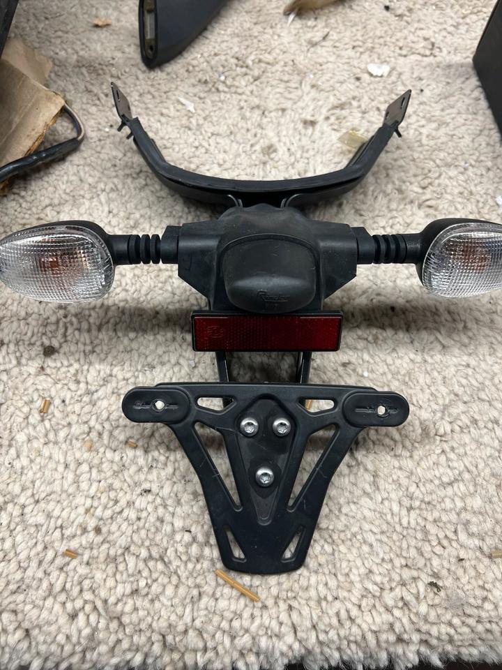 Triumph Daytona 675 kennzeichnen Halter Blinker 70€ zusammen