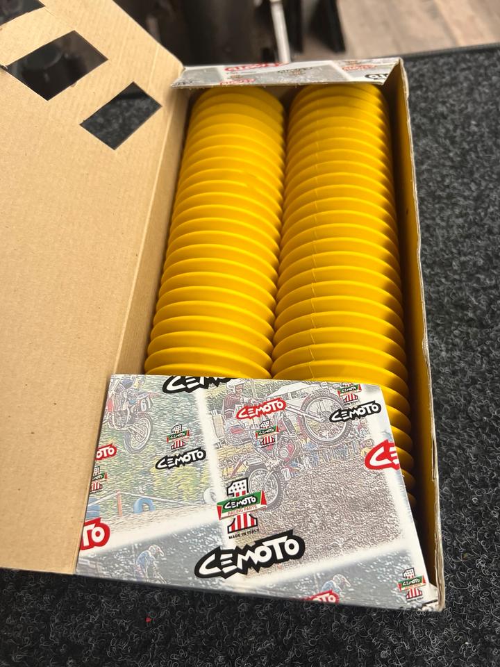 Faltenbälge cemoto 43mm Durchmesser gelb neu