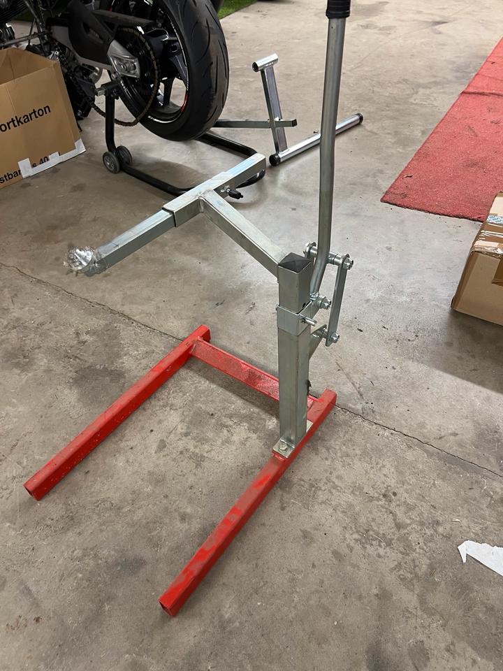 Aufbock Ständer Motorrad vorne 60€