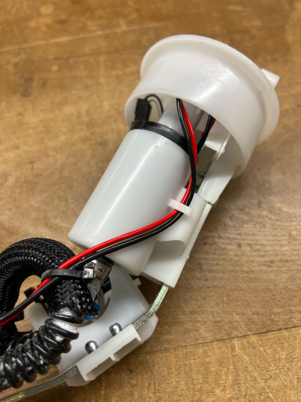 Aprilia RS125 GP Kraftstoffpumpe 2D000605