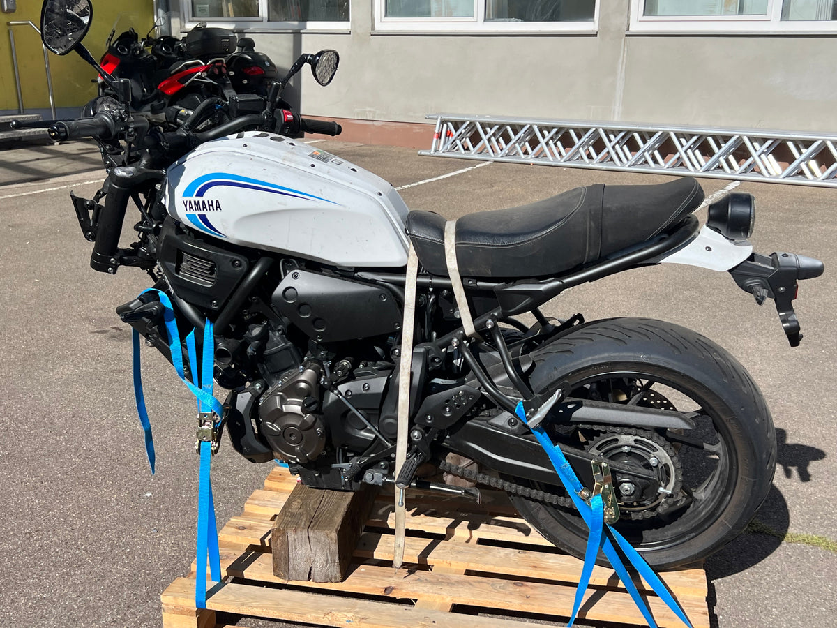 Yamaha XSR 700 Unfall von 2024 2500€