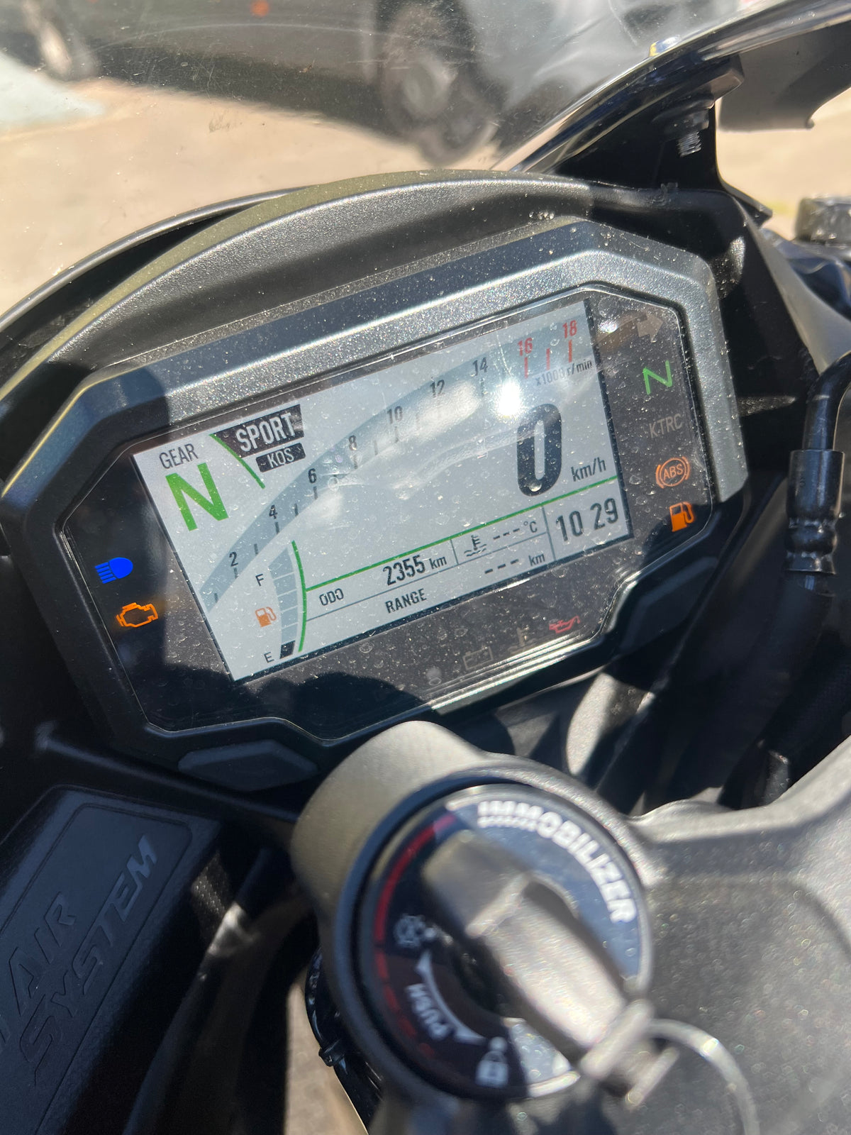 Kawasaki ZX4RR  von 2026 unfall 4500€