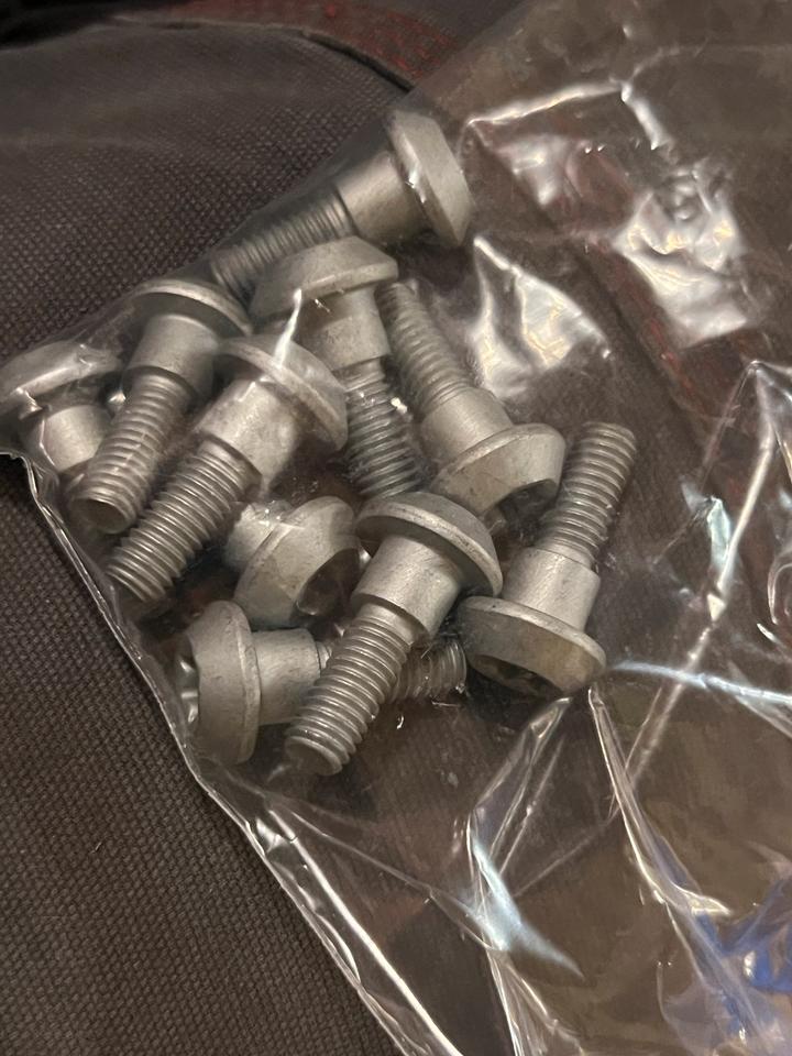 Yamaha MT01 Schrauben Bremsscheibe FZ1 90149-06045