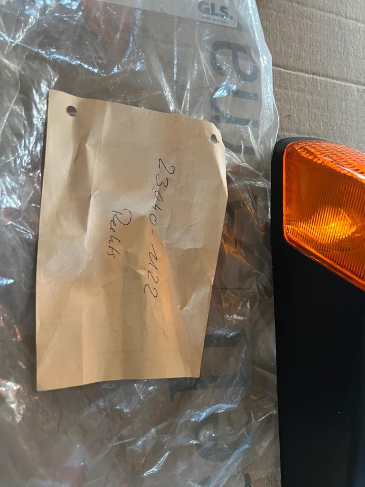 Kawasaki gpz 1100 Blinker vorne rechts neu 28€ 23040-1122