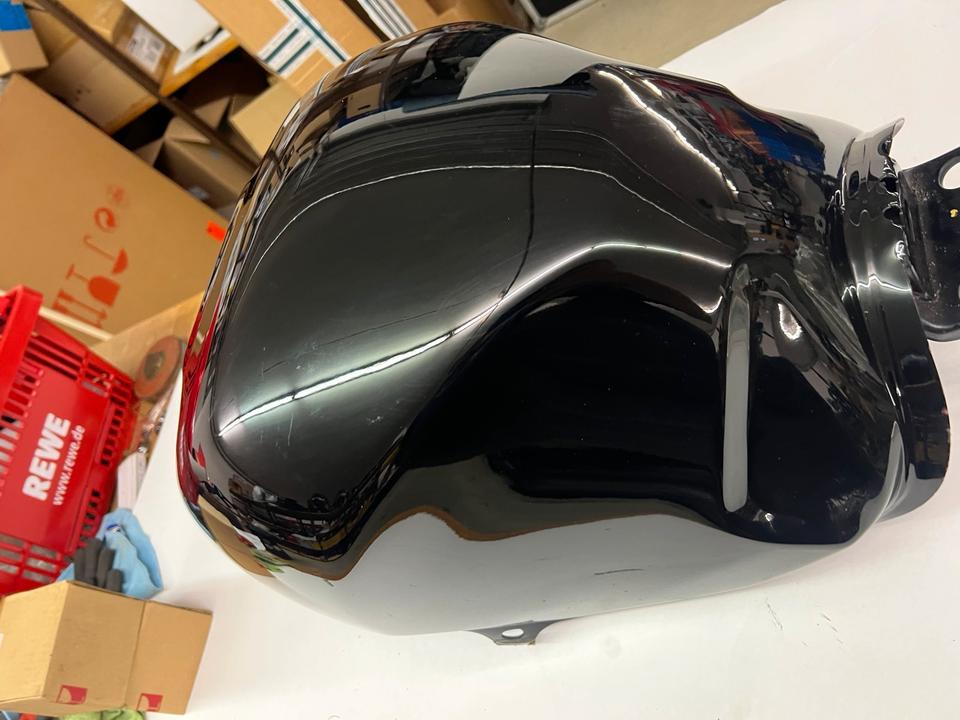 Honda CBR 1100XX Tank 250€
