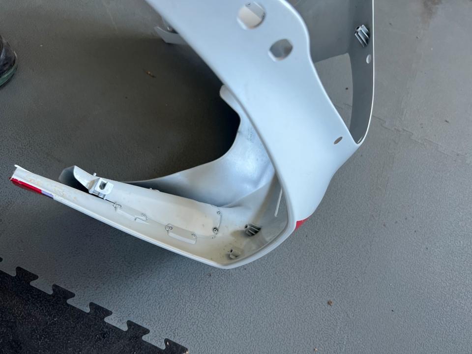 Suzuki GSXR 1100 W Kanzel Oberteil Verkleidung 94411-17E2