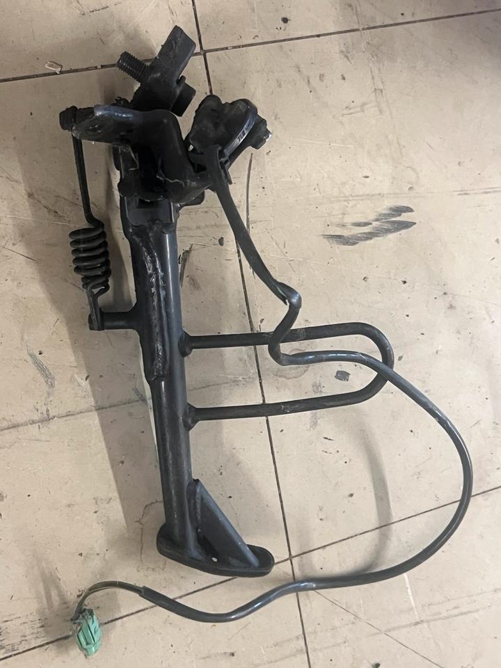 Suzuki TL1000R seitenständer 30€