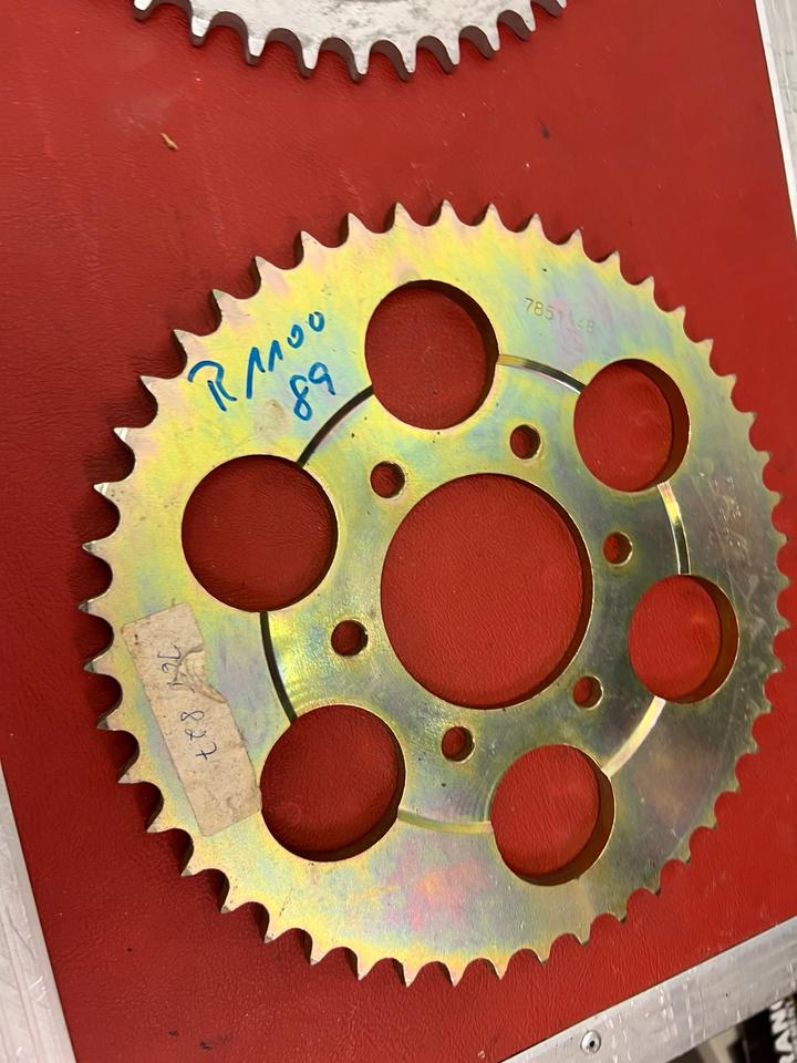 Suzuki GSXR 1100 1989 kettenrad neu 20€