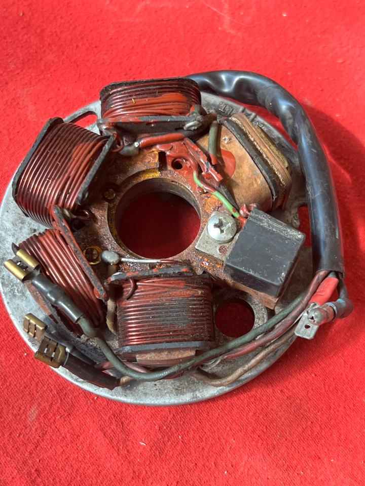 Vespa PX 125 200 Lichtmaschine Ankerplatte ohne Batterie