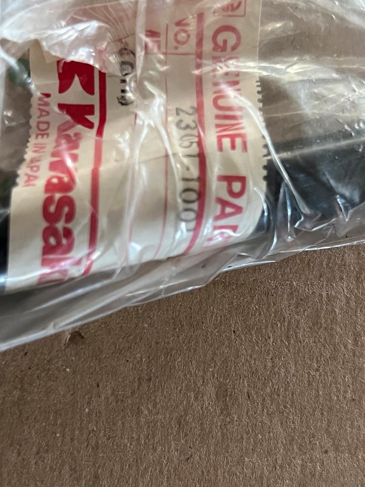 Kawasaki KL 250 Blinker Halter 23051-1001 neu