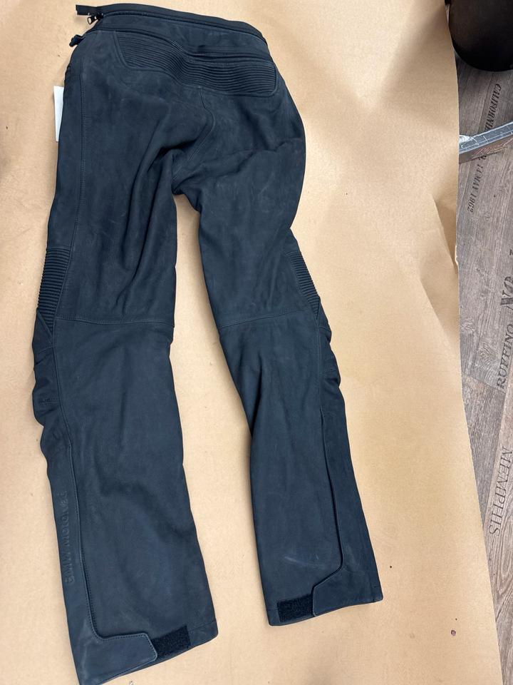 Schwarze Motorradhose mit Protektoren 76 11 8 553 310