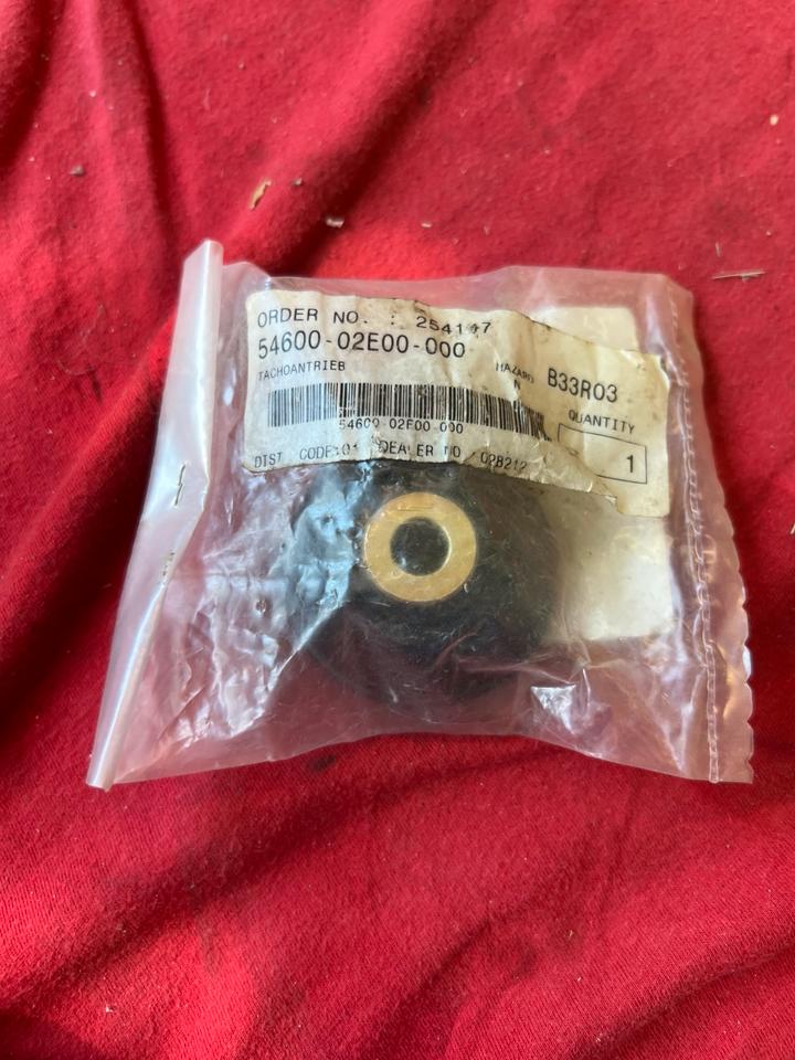 Suzuki AY 50 tachoantrieb Orginal neu 54600-02E00-000
