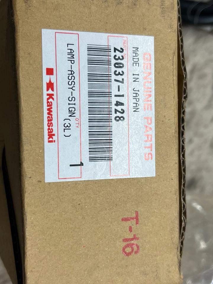 Kawasaki KLX 250 DX 250 Blinker hinten 23037-1428