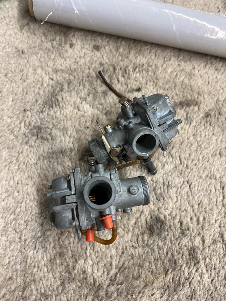 Suzuki GT 750 550 380 250 vergaser 3 stück 100€