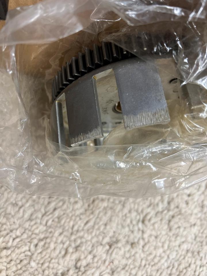 Kawasaki GPZ 305 Kupplungskorb neu 13095-1020