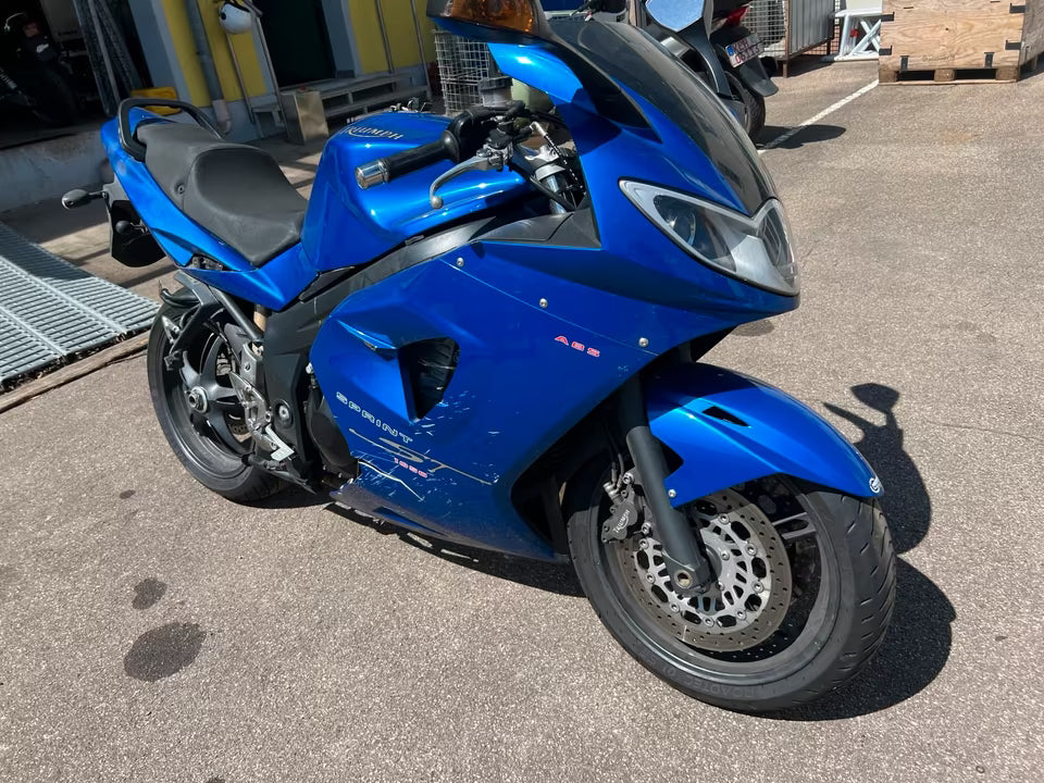 Triumph Sprint 1050 ST – Accident damaged vehicle