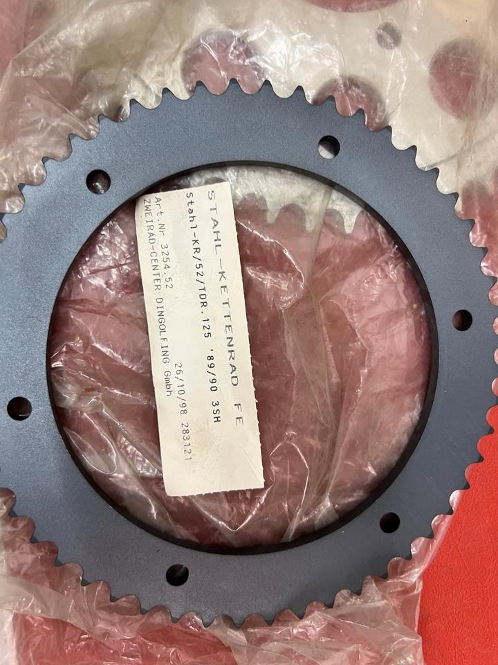 Yamaha TDR 125 kettenrad neu 15€