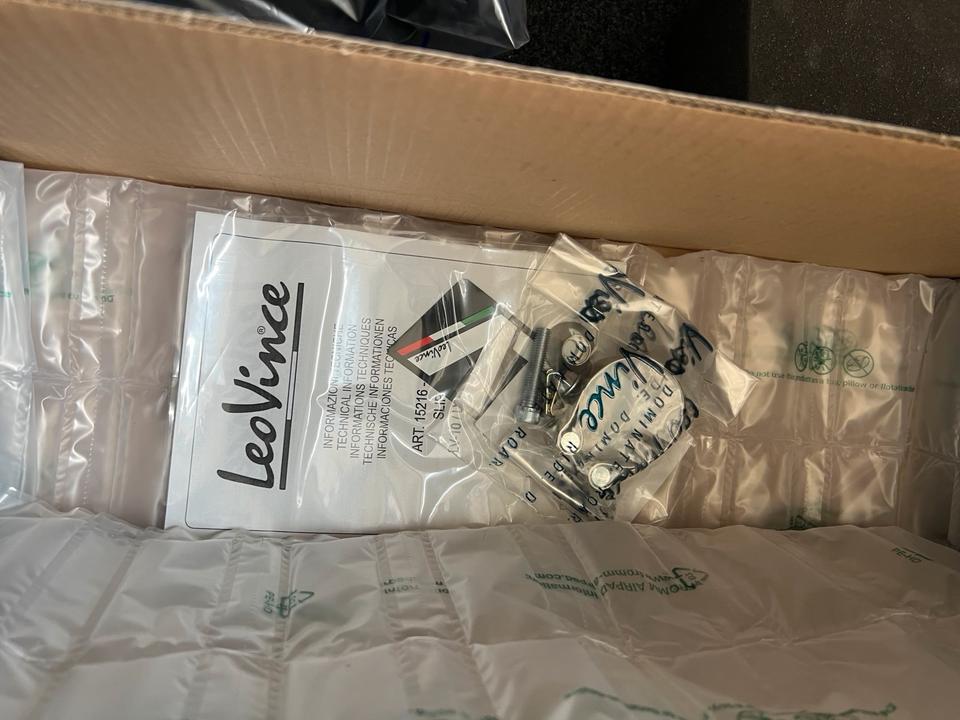 Kawasaki Z 900 2918-2024 leo Vince Slip on Auspuff neu