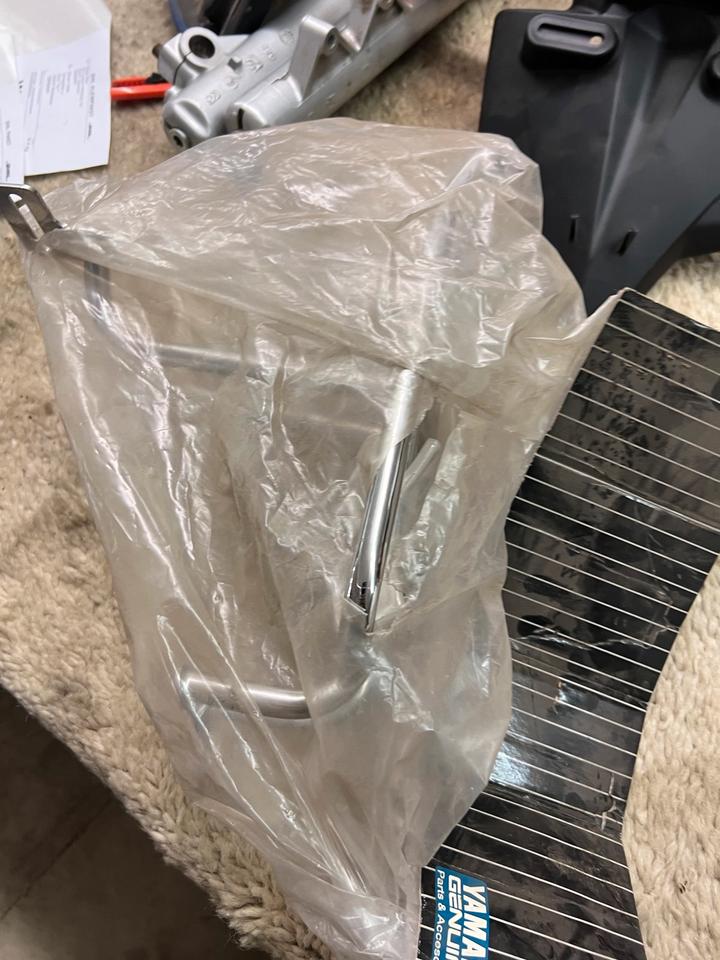 Yamaha XVS 650 Gepäckträger Chrom neu 60€
