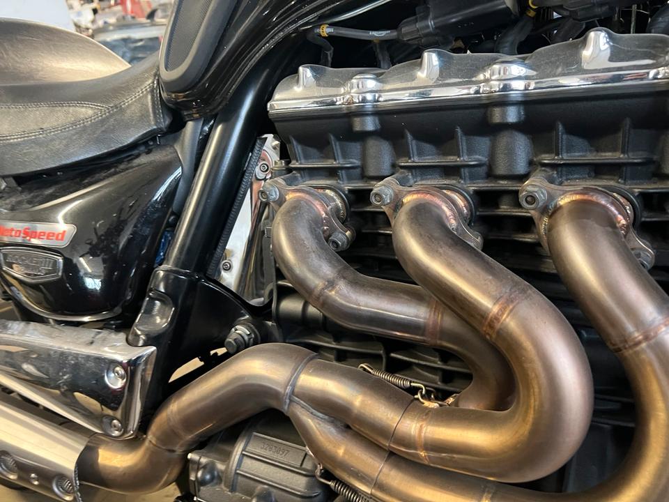 Triumph rocket 3 zardt Auspuff Komplett 900€