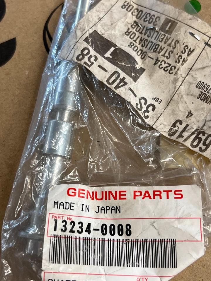 Kawasaki KX 85 13234-0008 Welle Auslass shaft Pump