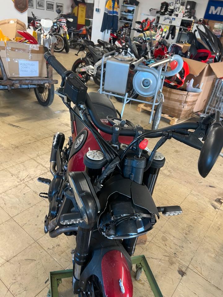 Benelli Leoncino Unfallfahrzeug