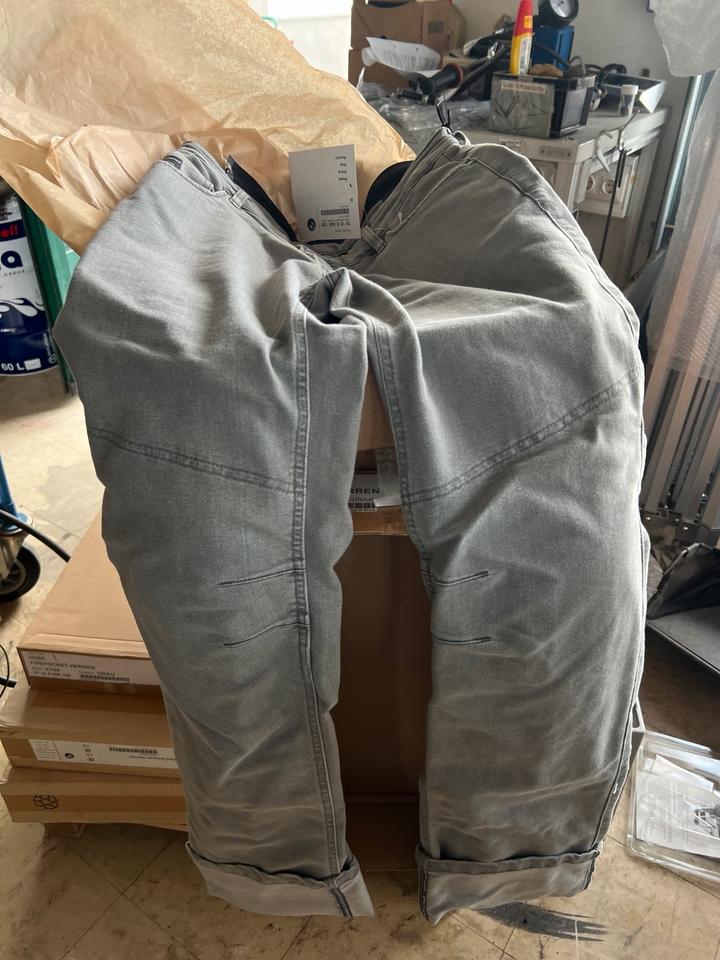 BMW Hose Five Pocket Herren Größe 31/34 76128568159. 80€