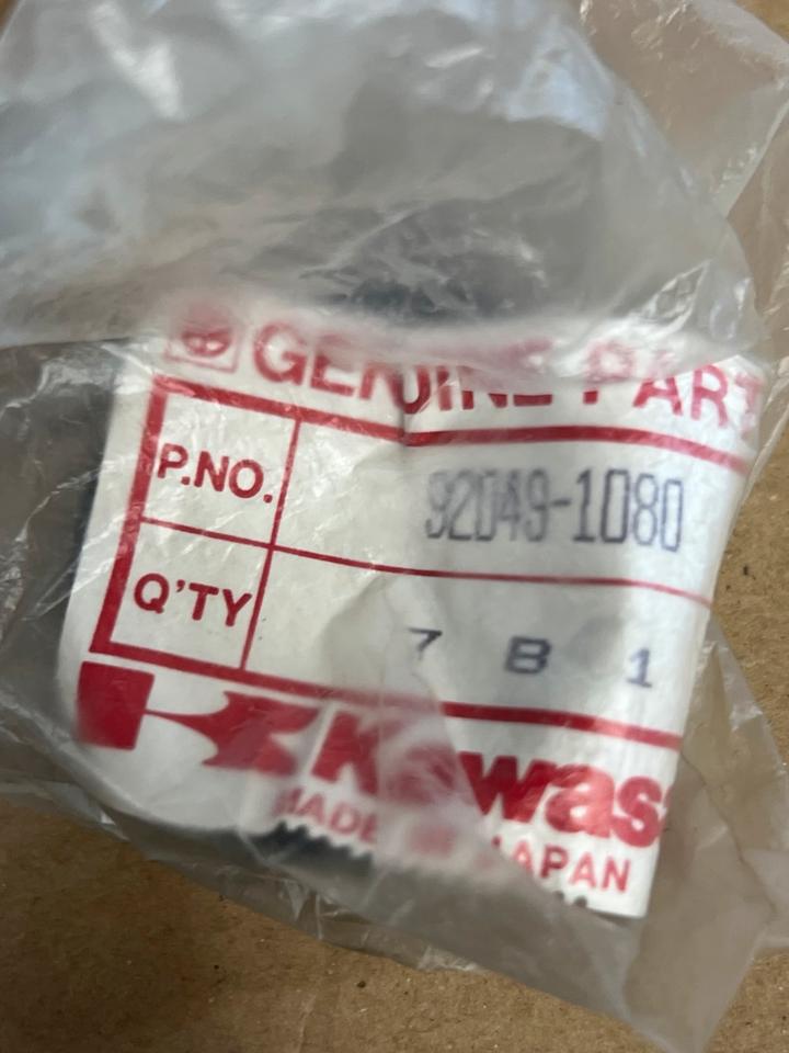 Kawasaki GPZ 305 gsbelsimmerring 92049-1080 15€