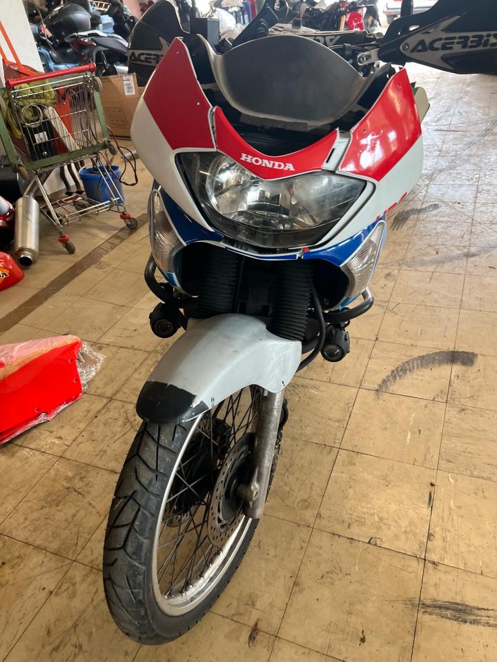 Honda trans Alp 650 rd11 1900€ Festpreis