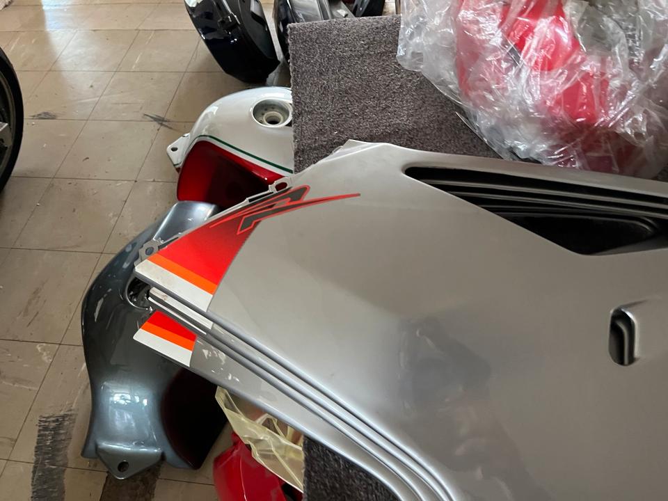 Aprilia Rsv 1000 Factory 2004- Verkleidung links neu 106499