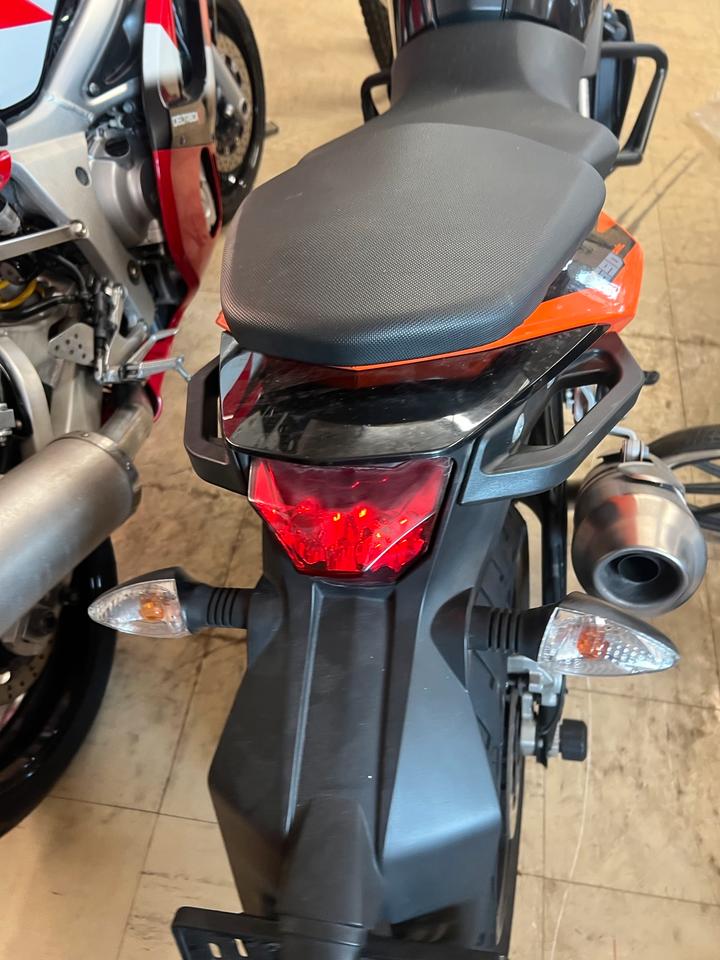 Ktm Duke 690 in Teilen zu verkaufen