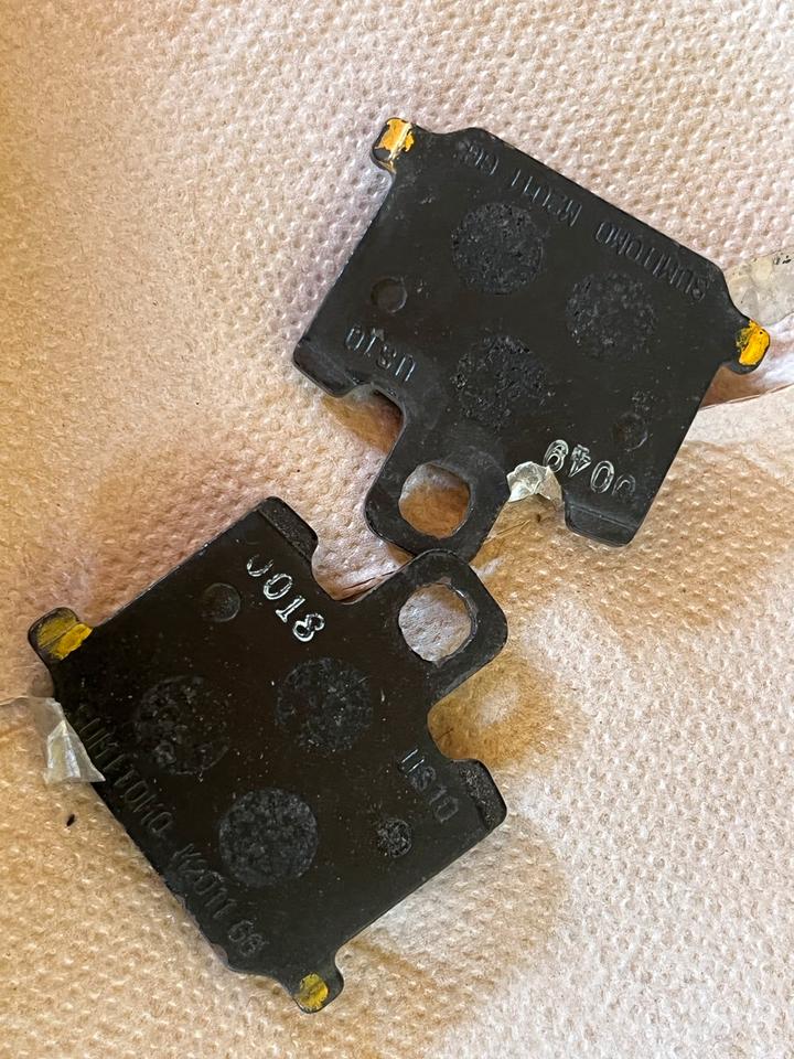 Yamaha RD 250 350 Bremsbeläge vorne FA64