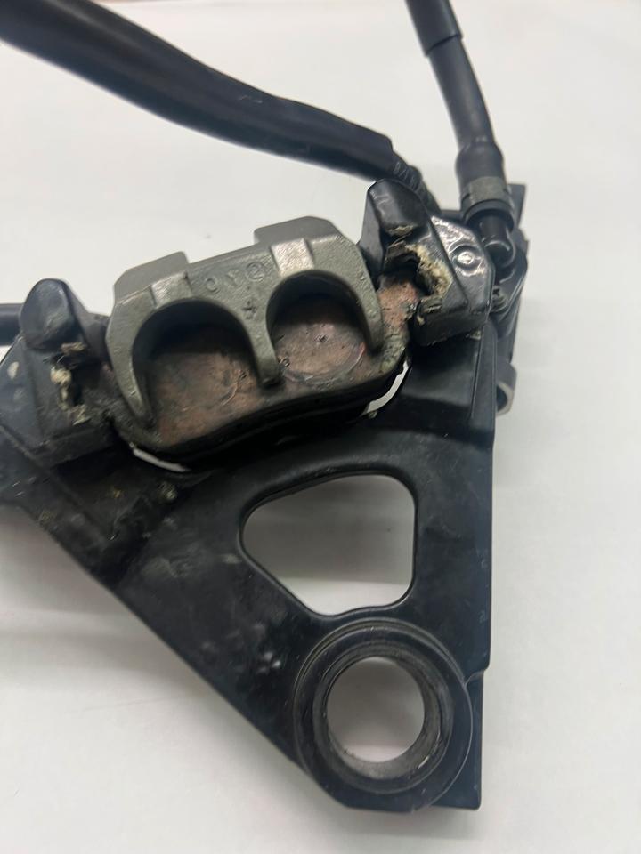 Yamaha r6 typ rj03 Bremssattel bremszange hinten 50€