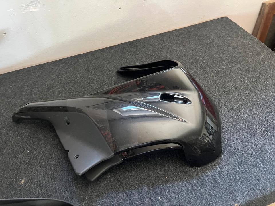 Moto Guzzi Le Mans v11 Verkleidung dis 01.57.54.90.03 neu je 100€