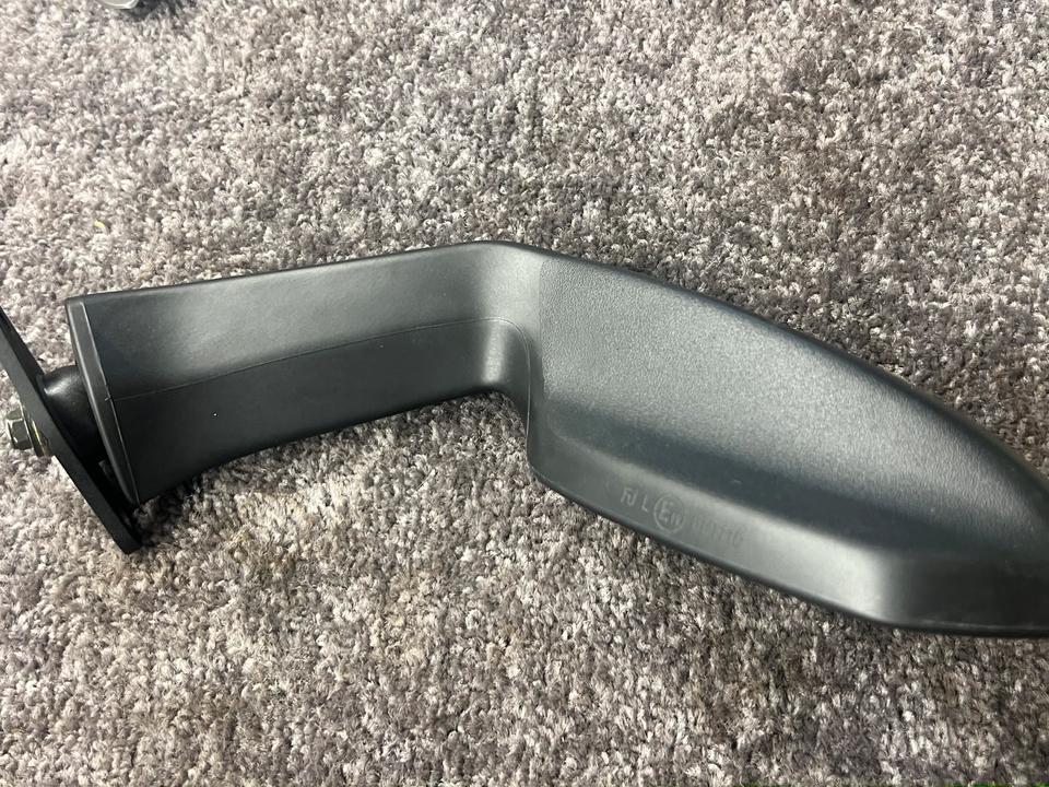 Aprilia RS 125 Spiegel links 26€