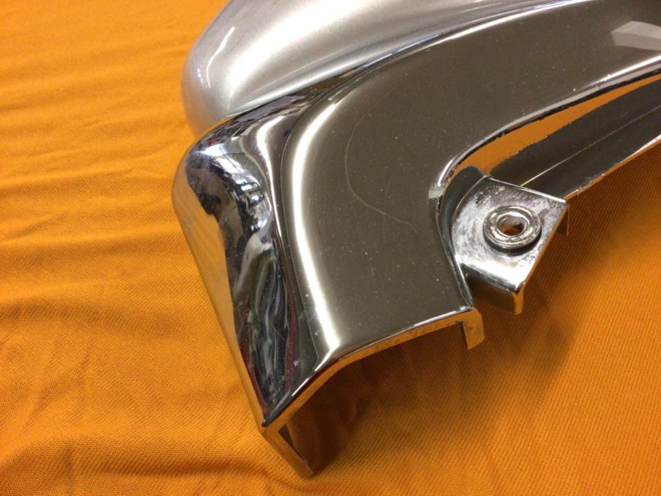 Suzuki intruder 125 VL 125 Verkleidung rechts Sitzverkleidung 50€