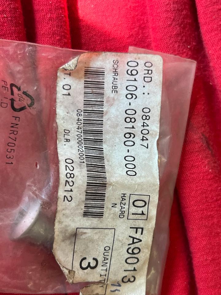 Suzuki VL 1500 Bremsscheiben schrauben 09106-08160-000 neu