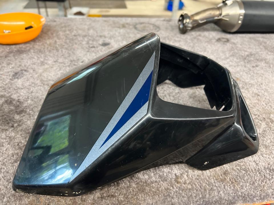 Suzuki DR 400 SM Scheinwerfer Verkleidung 51811-29F10
